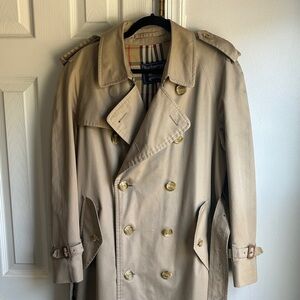 Burberry Men's Beige Trench Coat